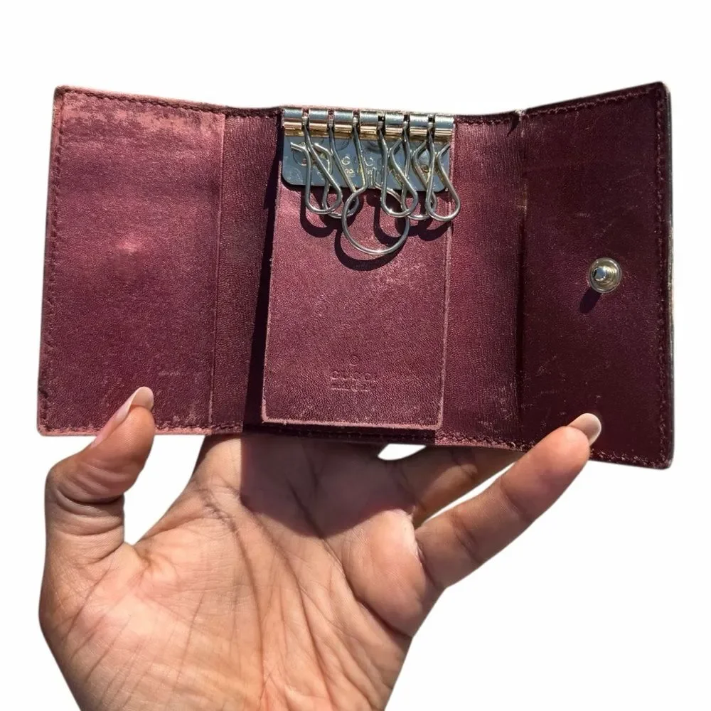 Gucci Guccissima Lovely Hearts Key Holder Metallic Burgundy 6 Hook Wallet - Picture 8 of 12